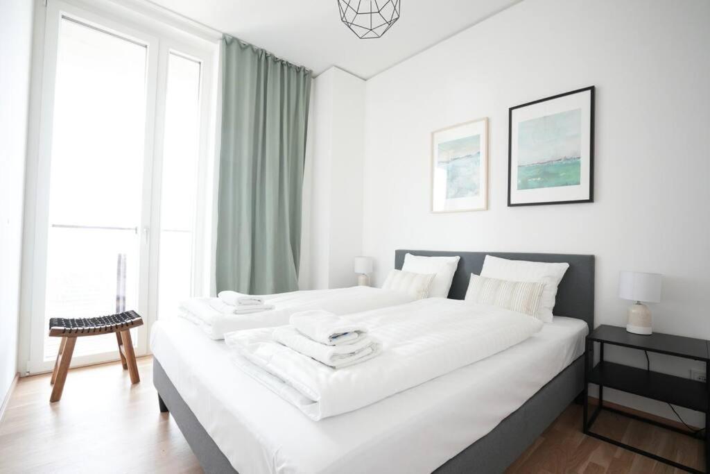The High-rise With Pool Apartamento *