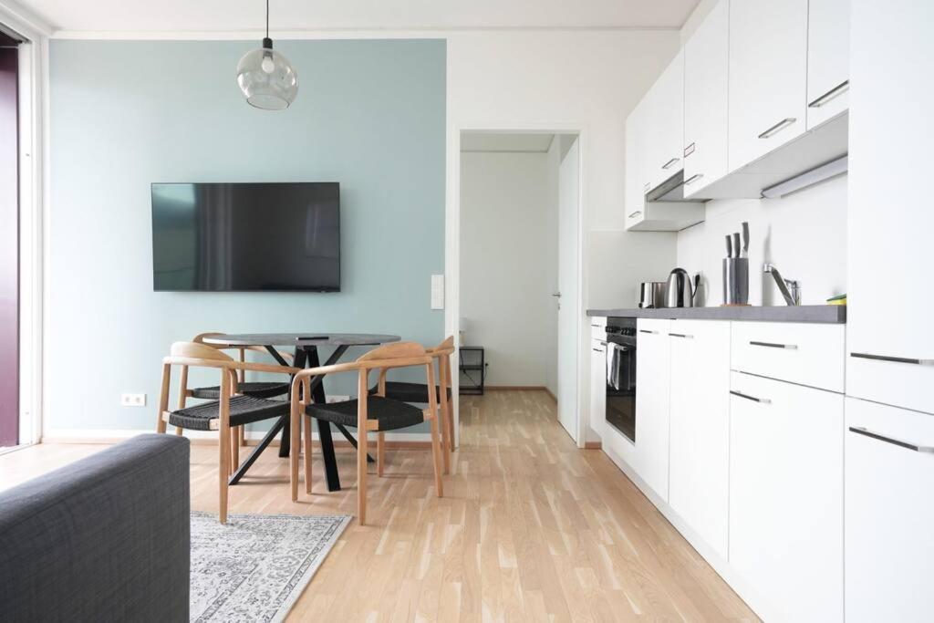 Apartamento The High-rise With Pool
